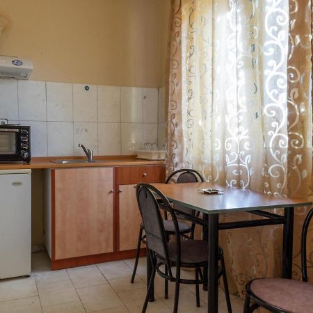 Estia Aparthotel Orestias Bagian luar foto