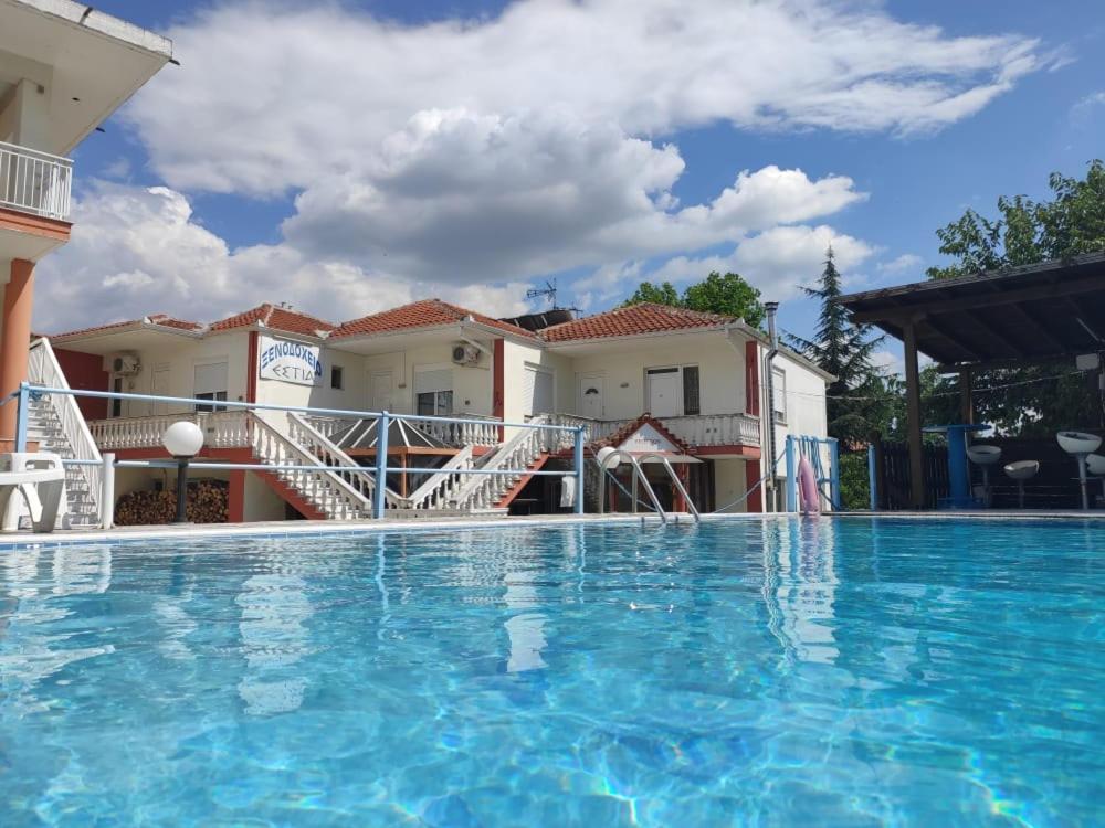 Estia Aparthotel Orestias Bagian luar foto