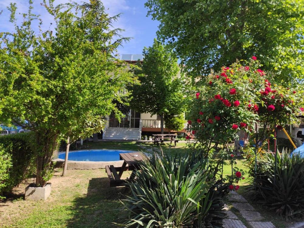 Estia Aparthotel Orestias Bagian luar foto