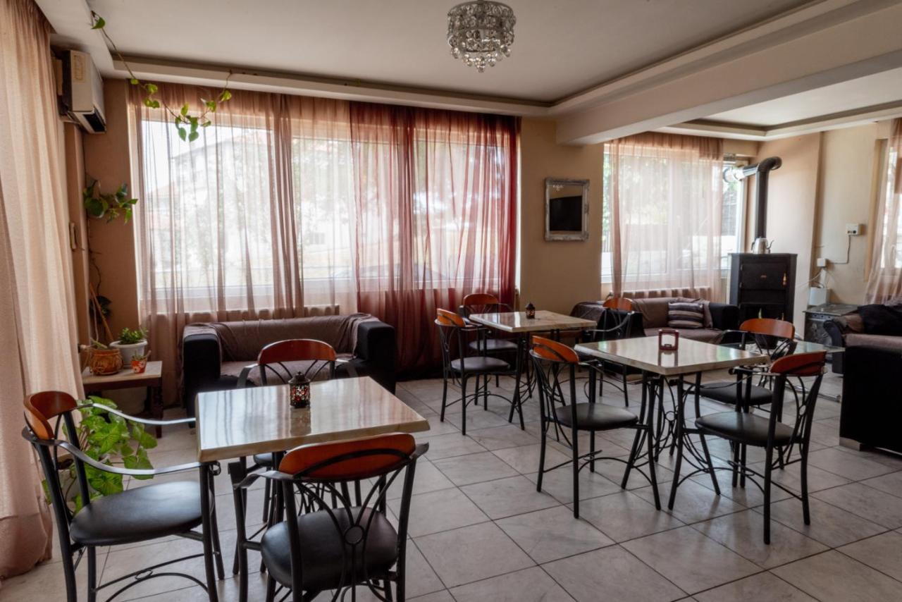 Estia Aparthotel Orestias Bagian luar foto