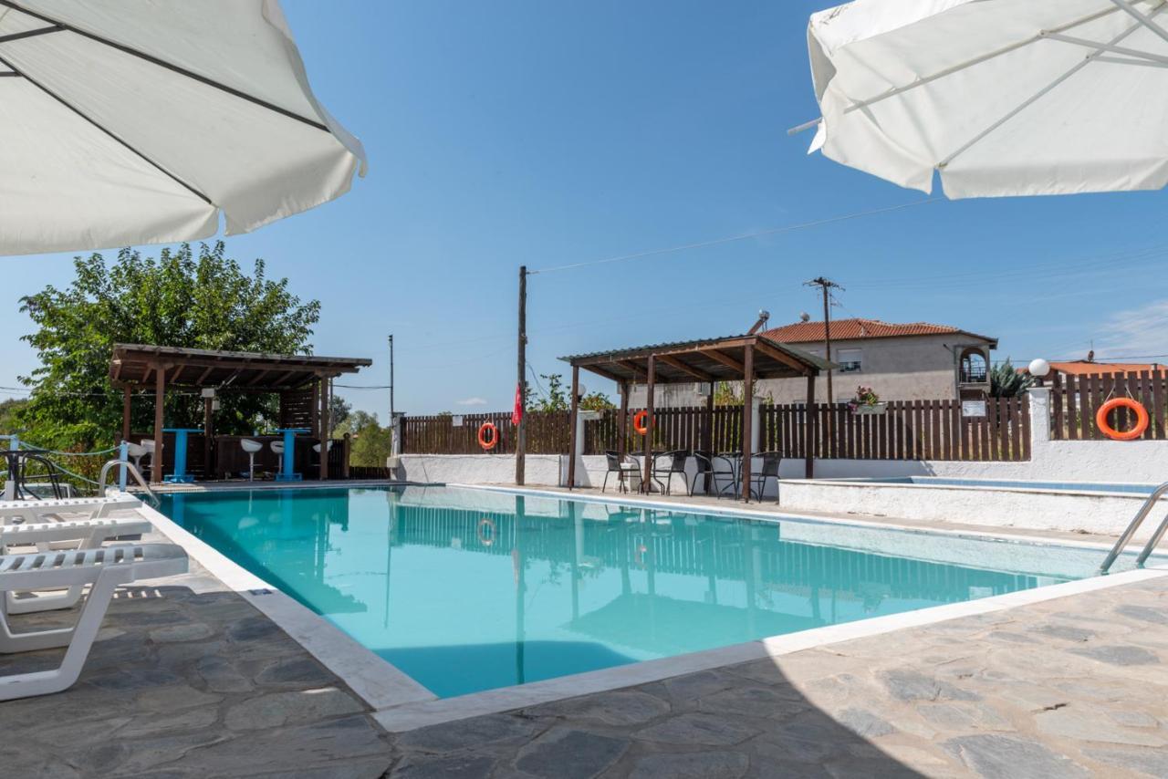 Estia Aparthotel Orestias Bagian luar foto