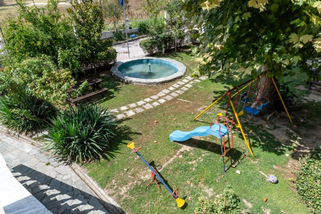 Estia Aparthotel Orestias Bagian luar foto